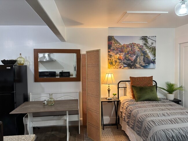 Photo - 329 E Mendocino Ave