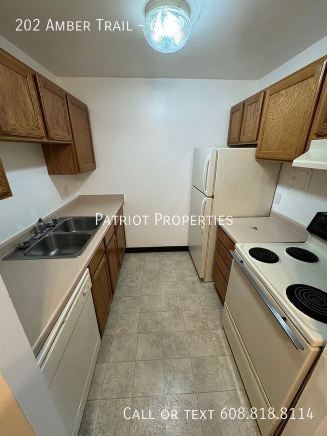 2 bedroom/ 1 bath apartment in Sun Prairie... - 2 bedroom/ 1 bath apartment in Sun Prairie... Unit 6