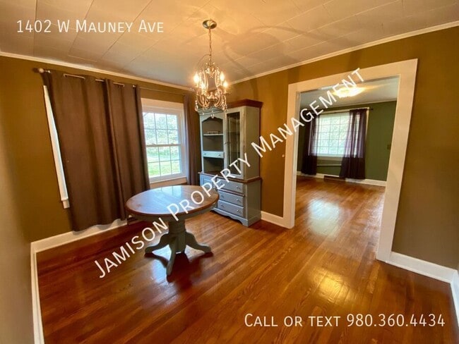 Photo - 1402 W Mauney Ave