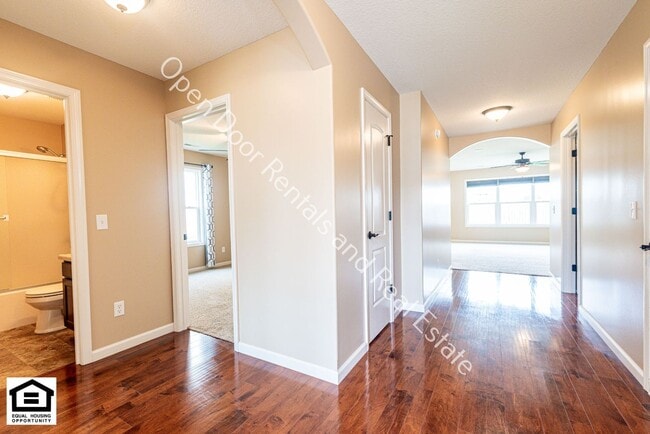 Photo - 3 bedroom home now available $500 off first months rent!