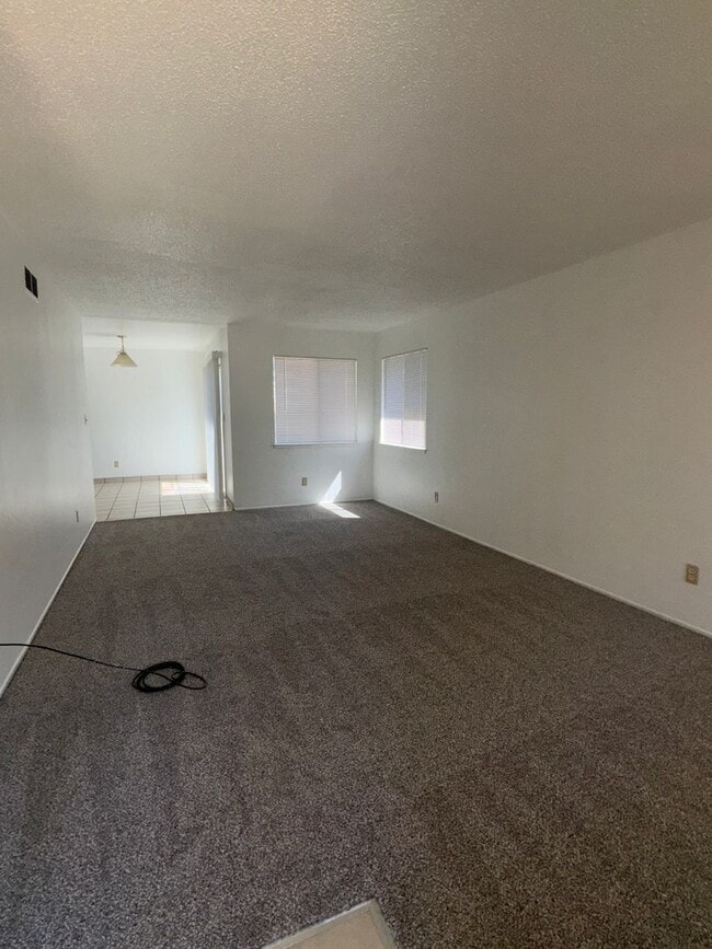 Photo - Ellenwood Duplex Unidad 10161