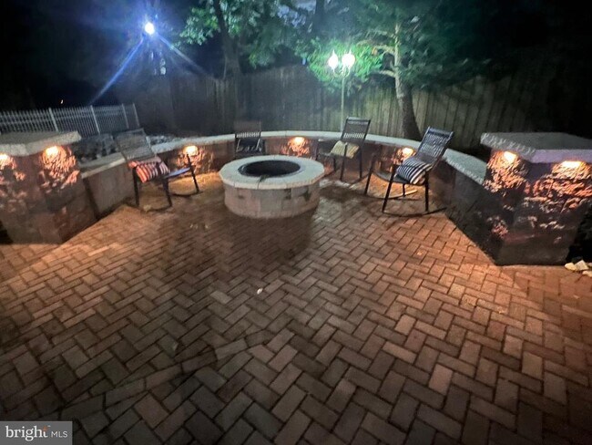 Photo - 8002 Middlebury Dr