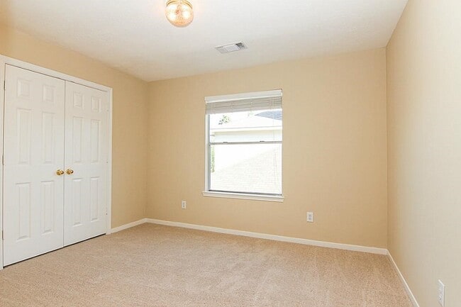 Building Photo - 1502 Brook Grove Dr