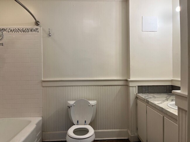 Photo - 2 Bedroom Home Located In Tech Terrace!