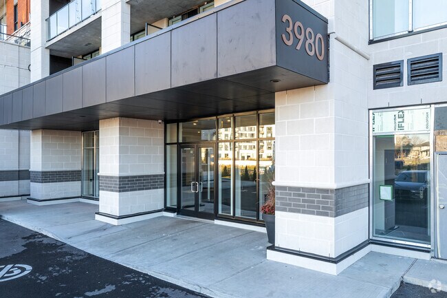 Exterior - Le James Apartments