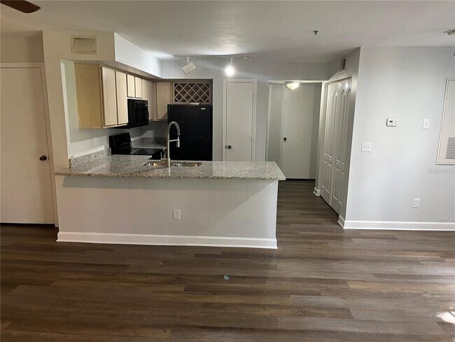 Photo - 7200 Westpointe Blvd Unit 1524