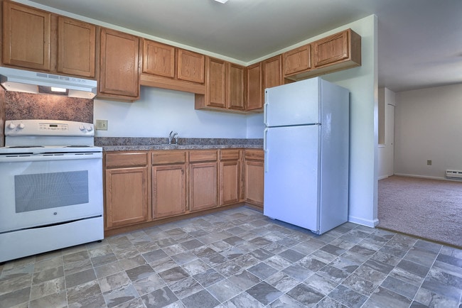 Roxbury Ridge Apartments