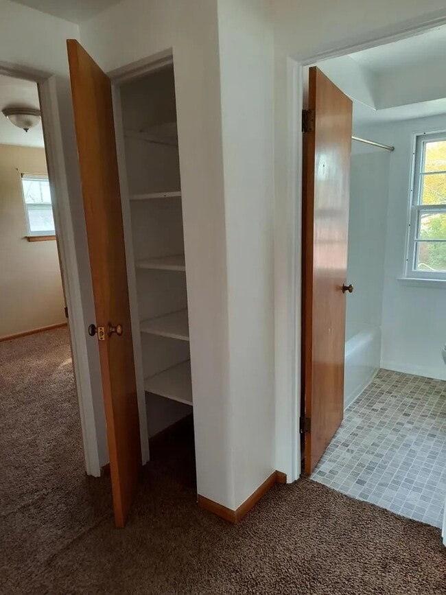 Photo - 1256 Arlington Ave Unit 1256 Upper