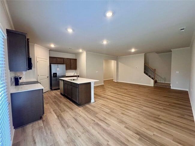 Photo - 24 Berryville Dr