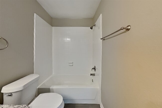 Photo - 8000 N Tarrytown Crossing Dr