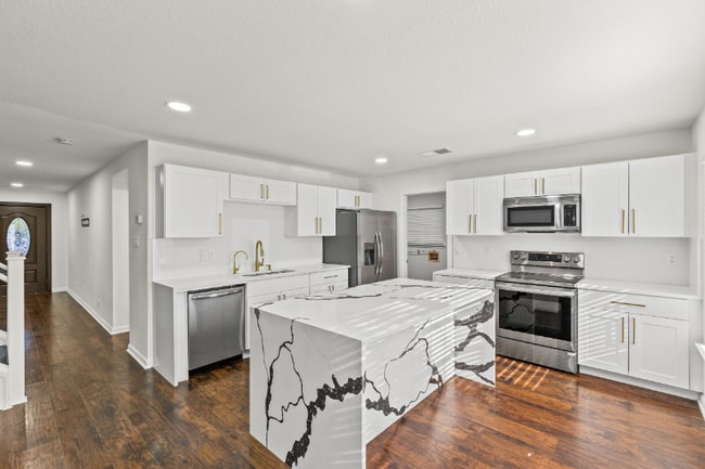 Photo - 10003 Silver Park