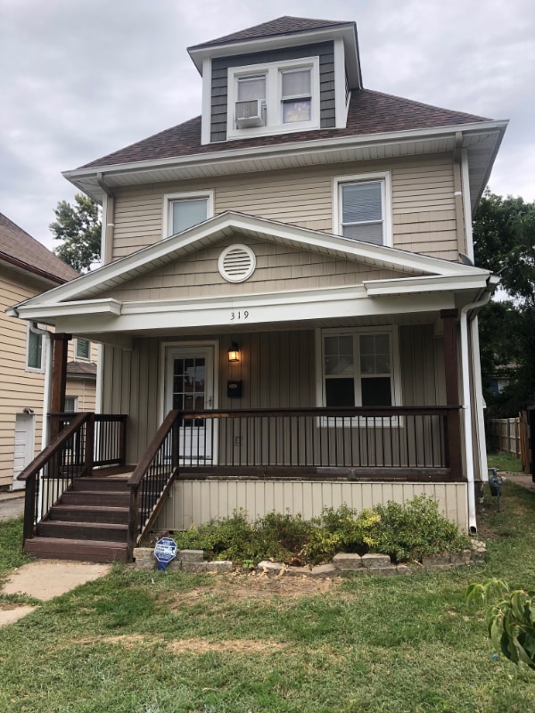 Building Photo - 319 N 19 St Rental