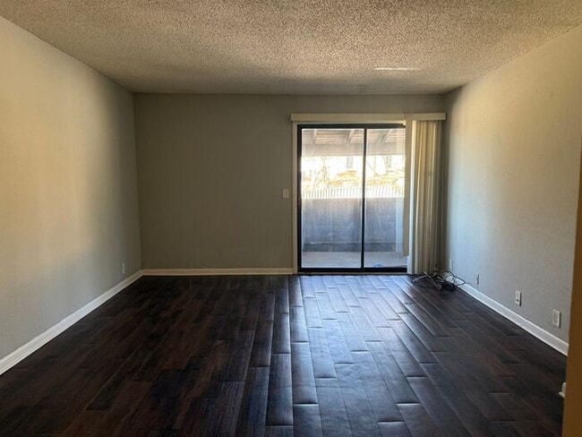 Photo - 1 Bed/ 1 Bath Condo! Harding / Southern Hills Area! Pets ok!