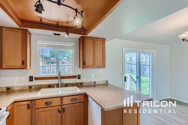 Photo - 27514 Country Pl NW