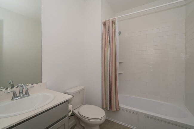 Photo - 2513 Seneca Lk Dr