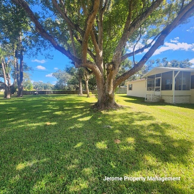 Photo - 5924 Vanco Dr