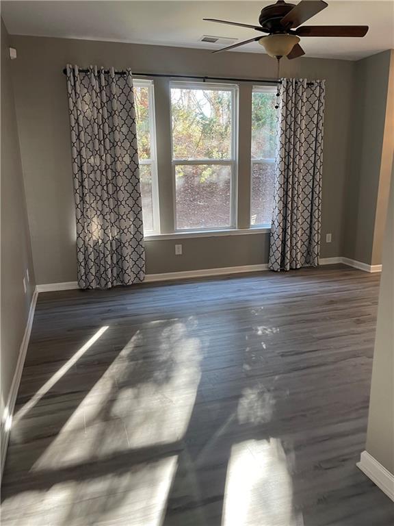 Photo - 331 Oakview Way