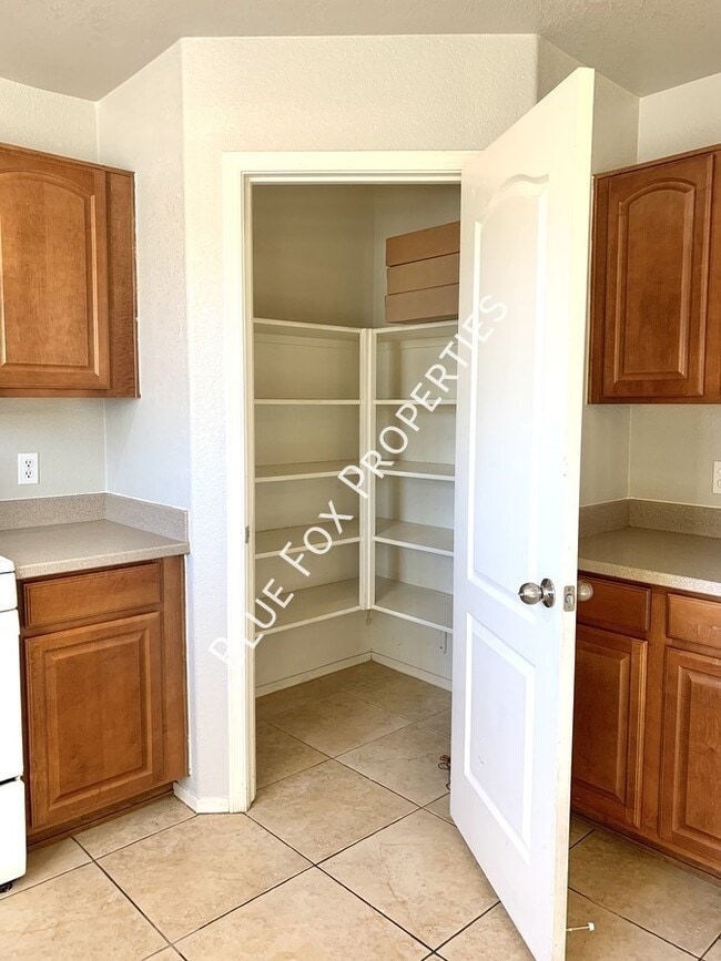 Photo - 475 W Calle La Bolita