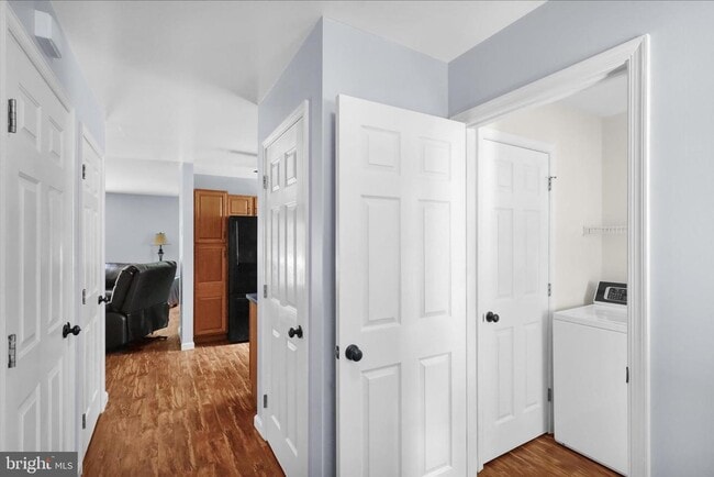 Photo - 53 Heron Rd