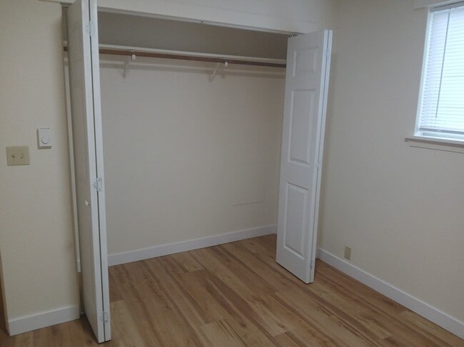 Photo - 7622 Chinook Ave