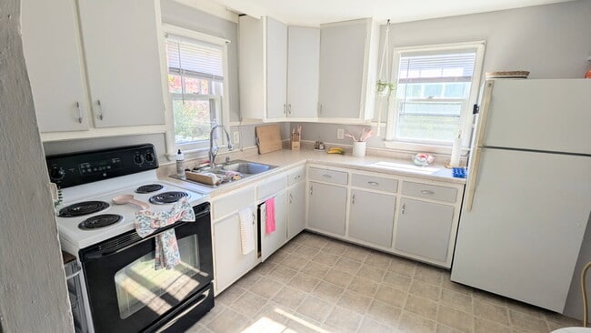 Cocina - 411 Bolles St