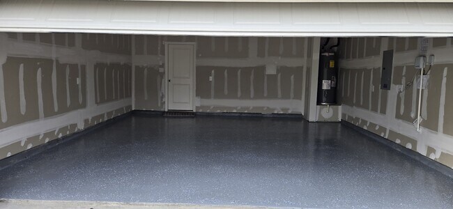 Photo - 400 Portsmouth Dr