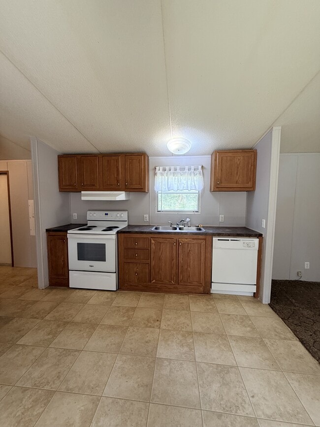 191 Walking Horse Ln