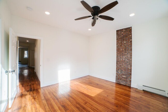 Photo - 206 48th St Unit 3