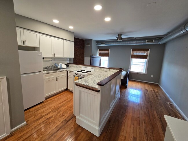 Photo - 1929 Parrish St Apartment Unit 3
