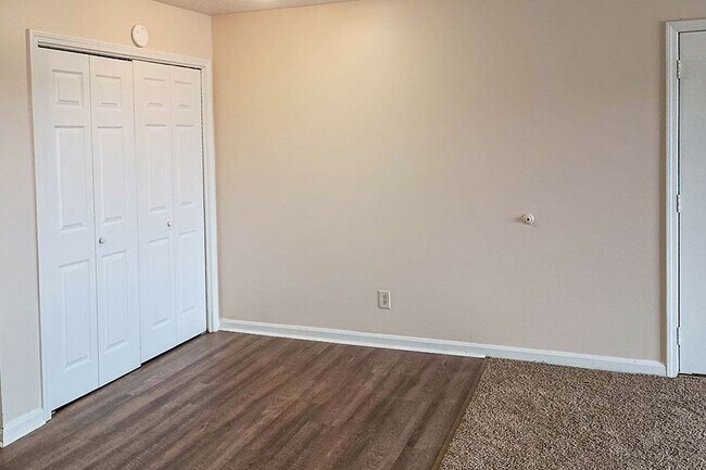 Photo - CAMBRIDGE POINTE