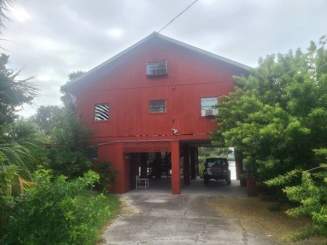 Building Photo - 13972 W Ozello Trail