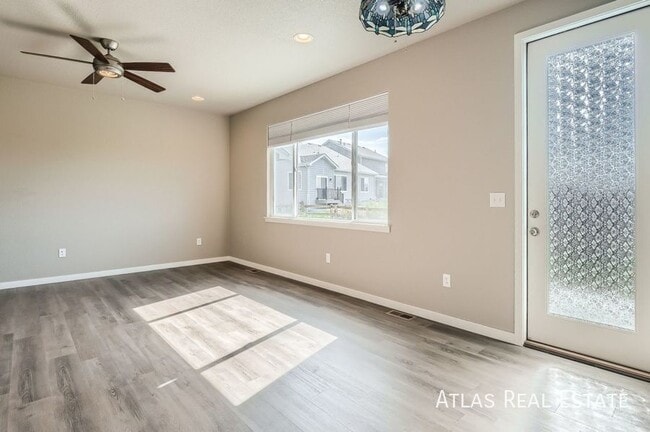 Photo - 1121 104th Ave