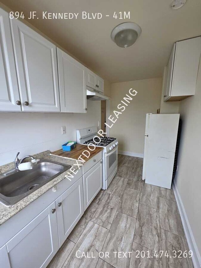 Building Photo - 894 John F. Kennedy Blvd Unit 41M