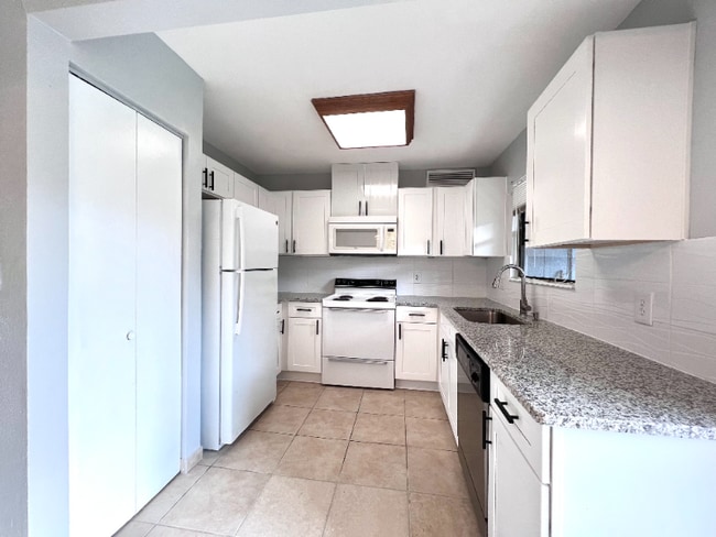 Photo - 2811 SW Archer Rd Unit S145