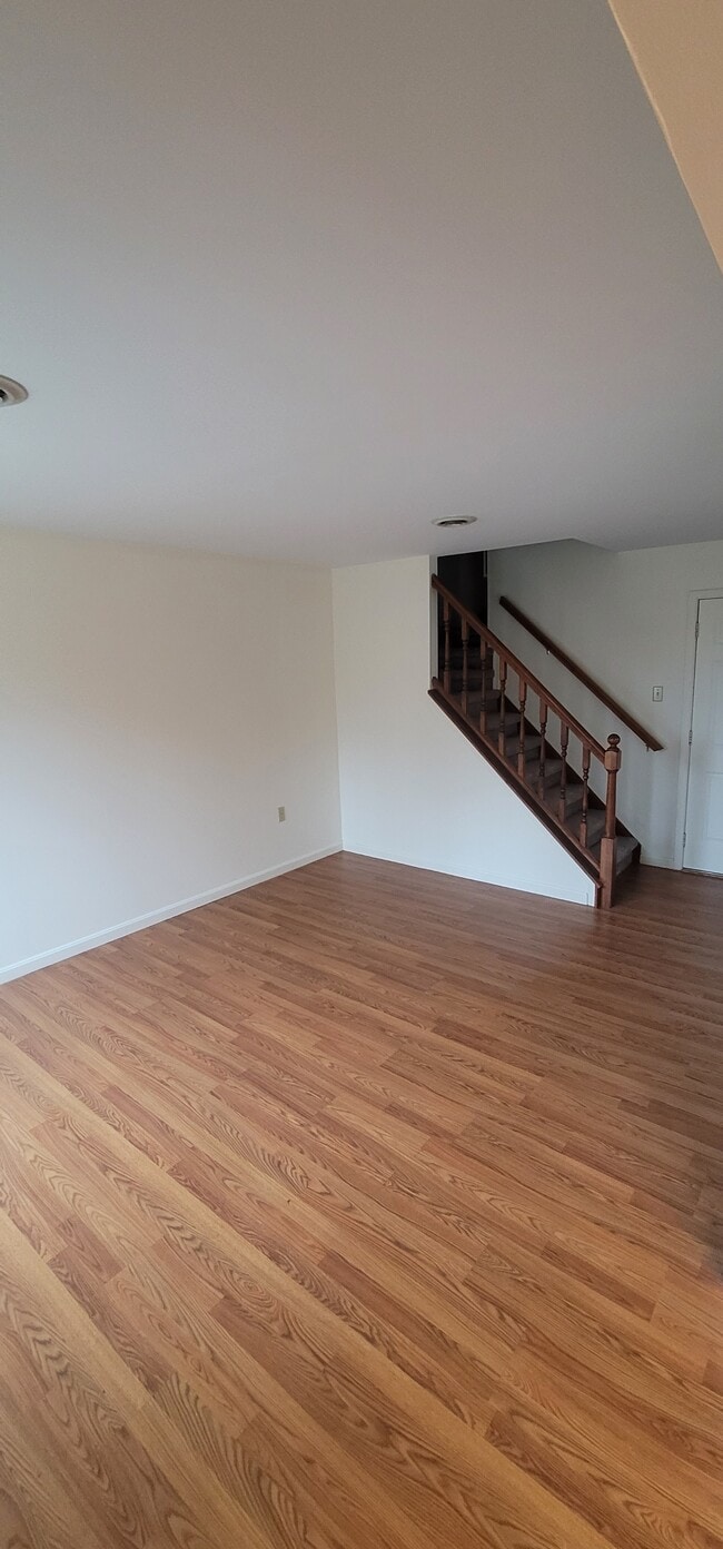 Photo - 54 N 62nd St