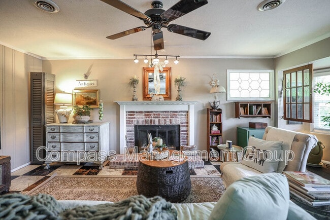 Photo - 1125 Timbergrove Dr