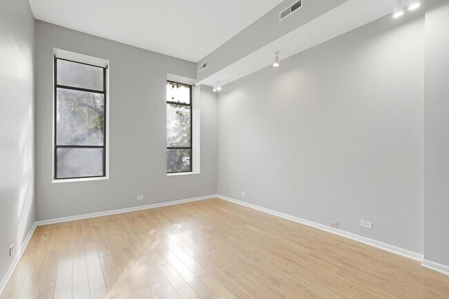 Photo - 1726 N Sedgwick St Unit 1F