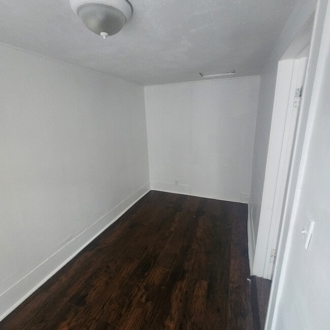 Photo - 110 Webster St Unit Upper