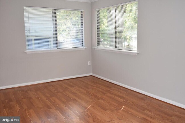 Photo - 10665 Myrtle Oak Ct