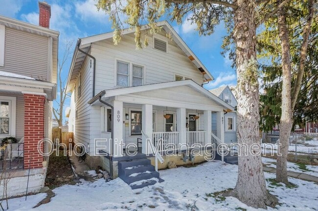 Photo - 807 E Deshler Ave