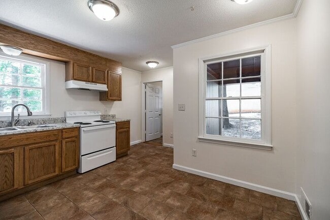 Photo - 170 Garnett Ridge Dr