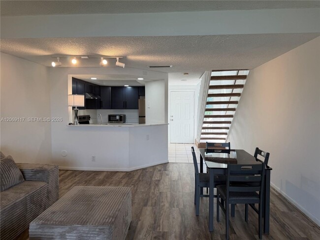 Photo - 5200 NW 31st Ave Unidad 217