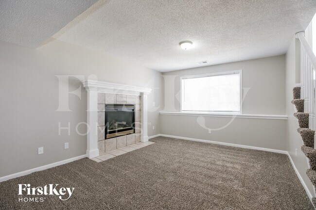 Photo - 16411 Slater Ave