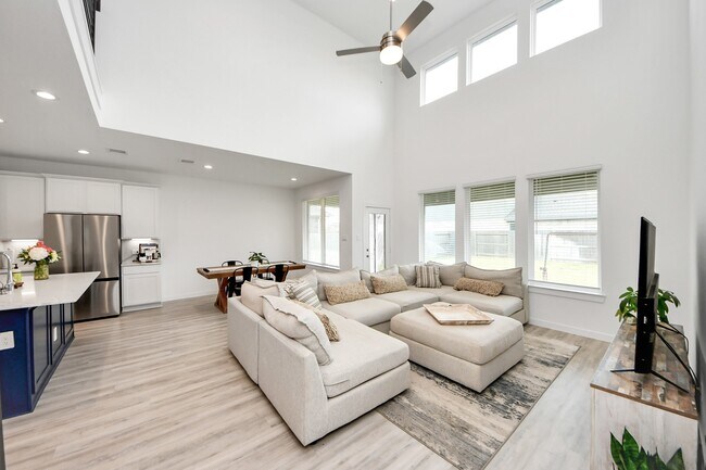 Photo - 1548 Dawn Hbr Dr