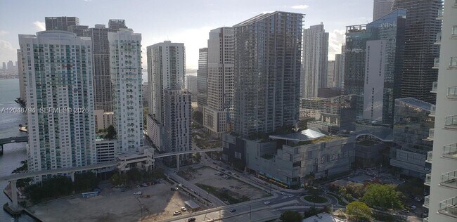 Photo - 90 SW 3rd St Unit 3710