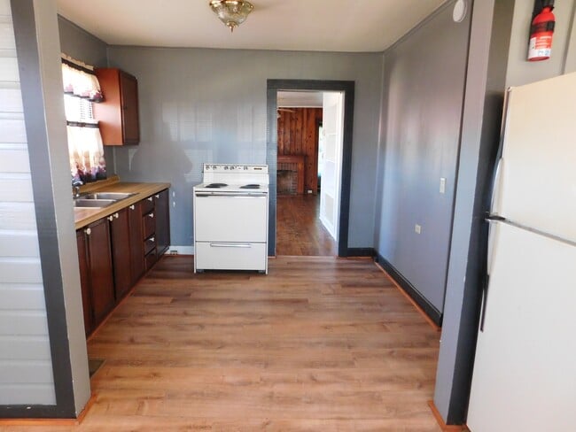 Photo - 6 Douglas St