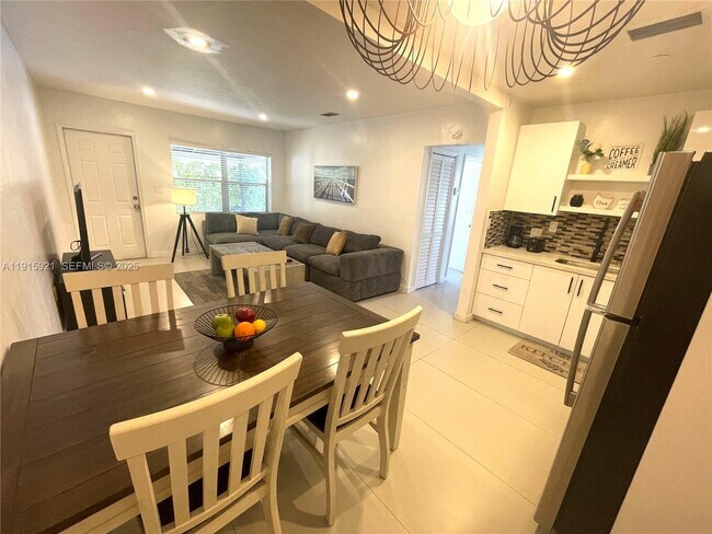 Photo - 1211 NE 15th Ave Unidad 1