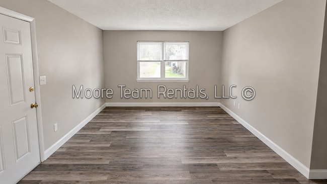 Photo - 141 Tennis Ranch Rd