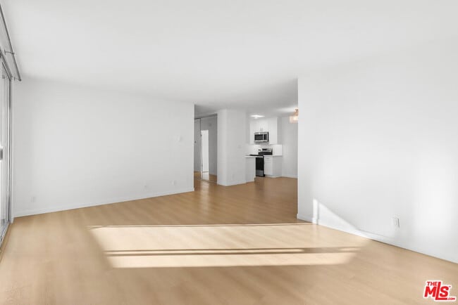 Photo - 1114 12th St Unidad 303