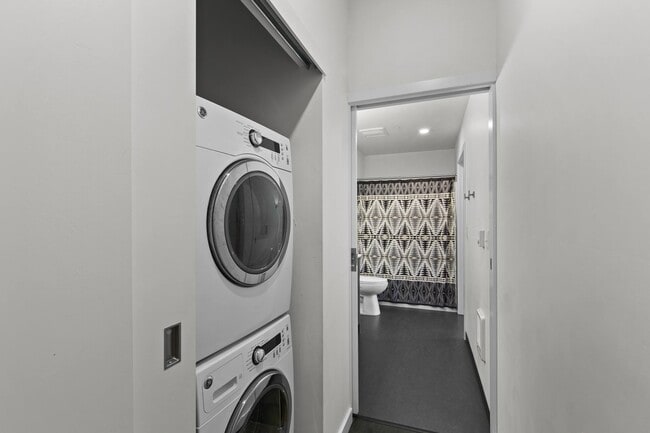 Range Apartments